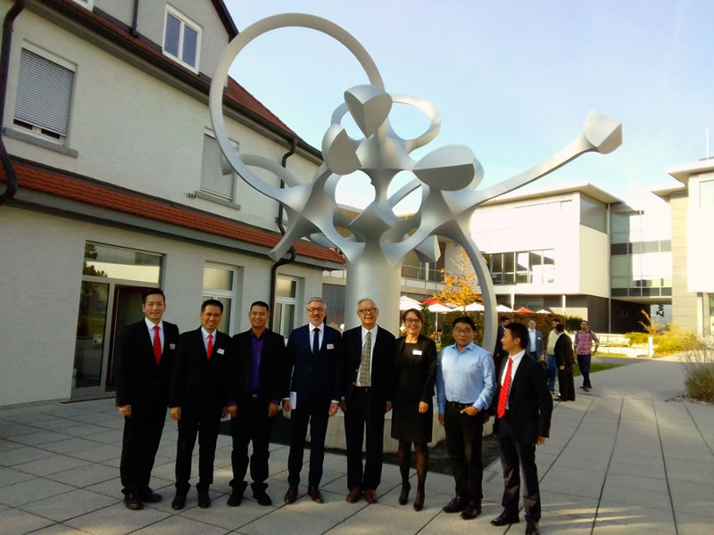 Executives from Beineng Group visited, inspected and discussed cooperation with Zwick company in Germany.